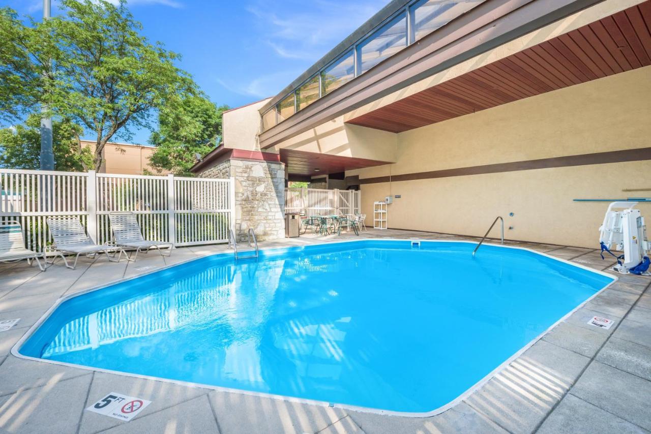 Red Roof Inn Columbus - Гров Сити Экстерьер фото