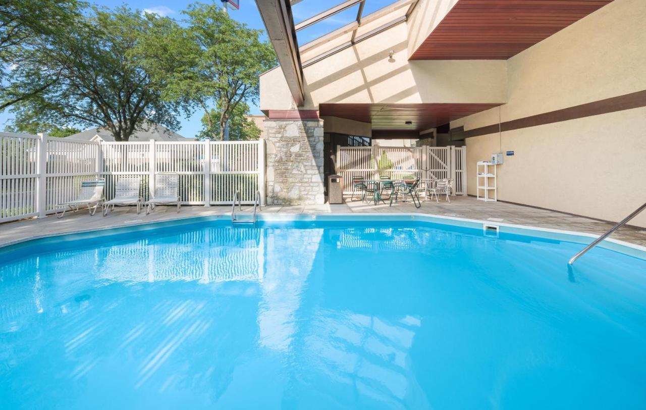 Red Roof Inn Columbus - Гров Сити Экстерьер фото